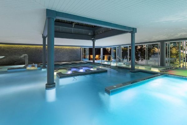 Chateau Royal Beach Resort and Spa (Noumea)